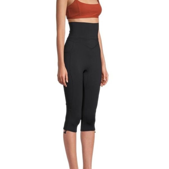 NEW FREE PEOPLE Class Act Cropped Legging in Black Size XS - Picture 4 of 6